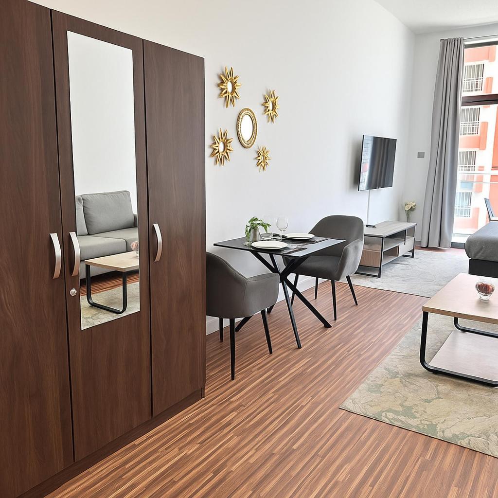 Apartment Cozy In Jumeirah Village Circle, Dubai. Dubai